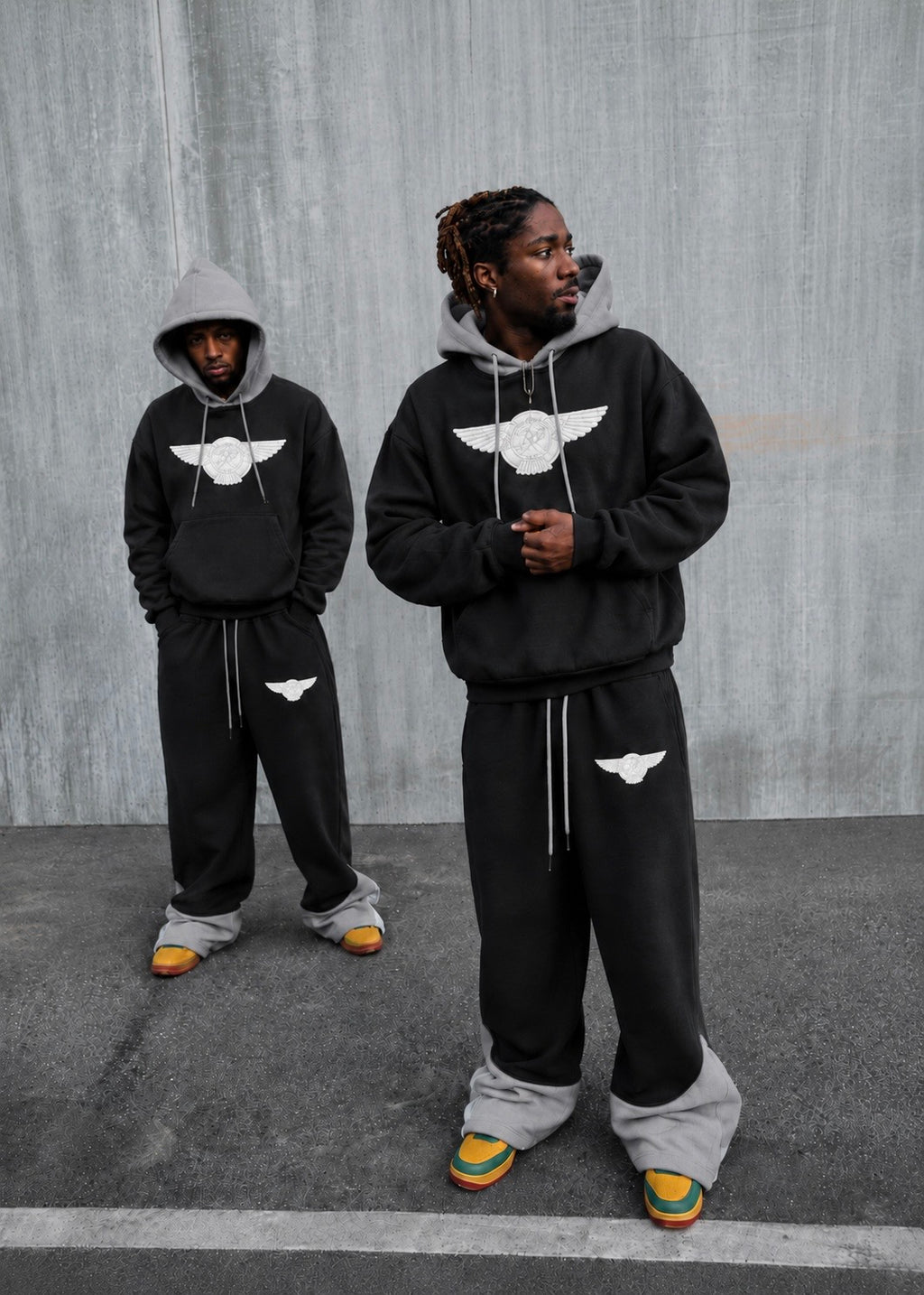 BLACK/GREY JOGGERS